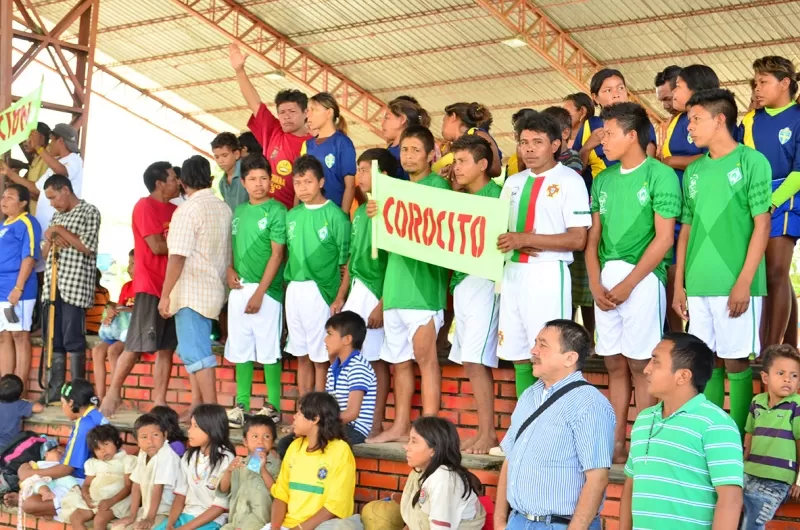 Indígenas de la comunidad de Corocito que participan en los Juegos.